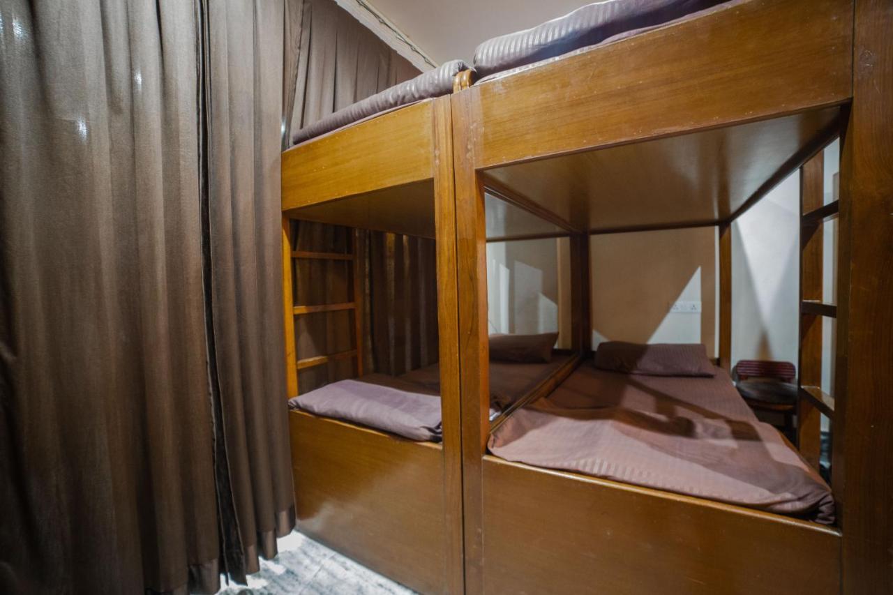 Atithi Satkaar Dormitory Varanasi Exterior foto