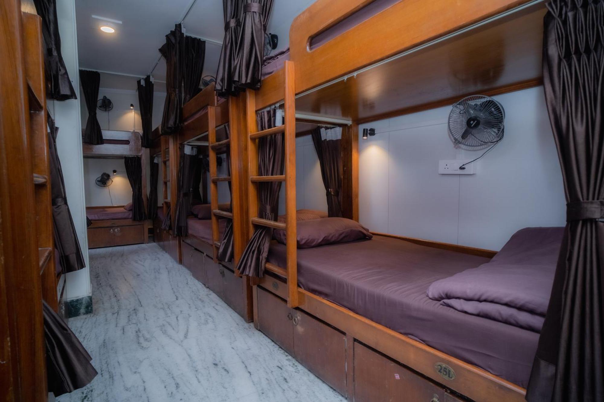 Atithi Satkaar Dormitory Varanasi Exterior foto